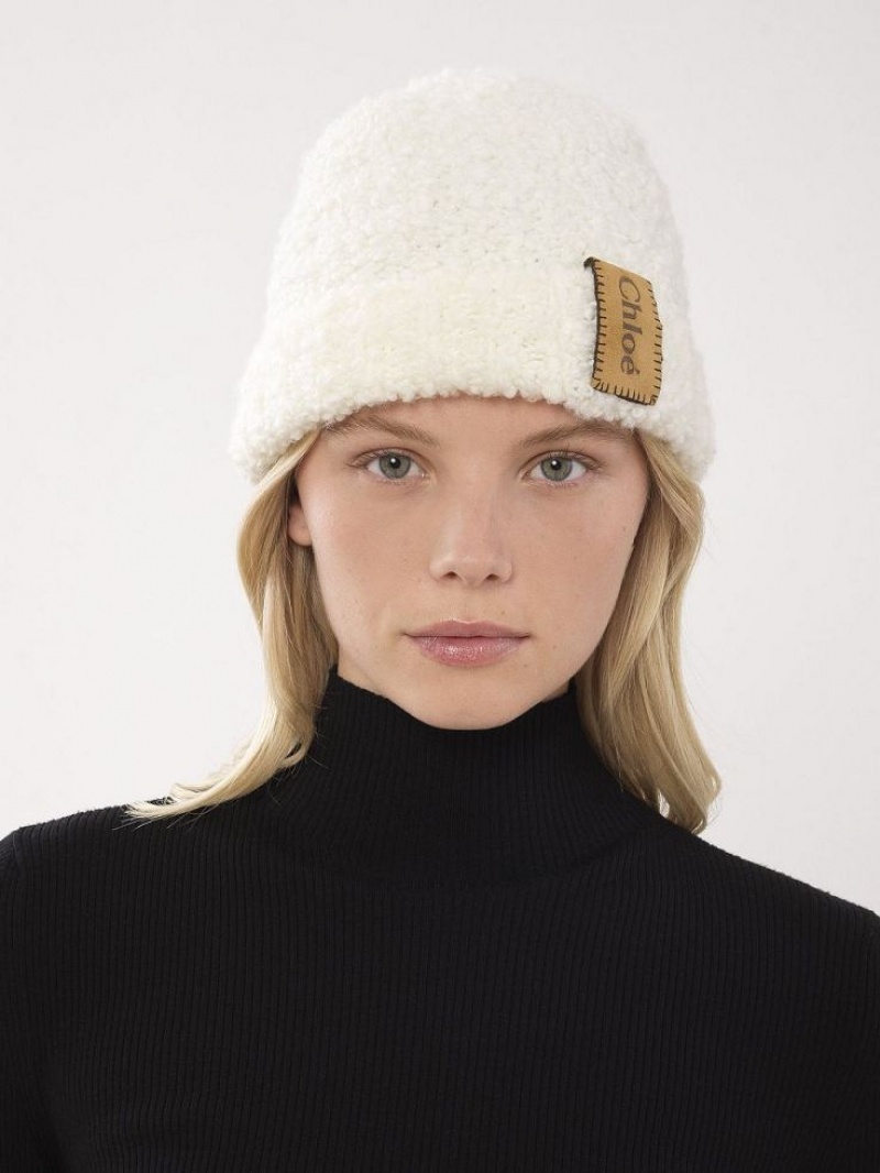 Chloe Curly Knit Beanie Hüte Beige | CHE-SR14475